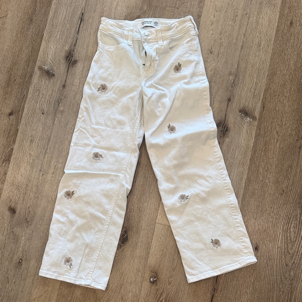 abercrombie kids White High-Rise Wide Leg Jeans with Embroidered Daisy